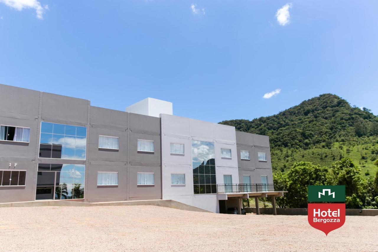 Hotel Bergozza Rio do Sul Bagian luar foto