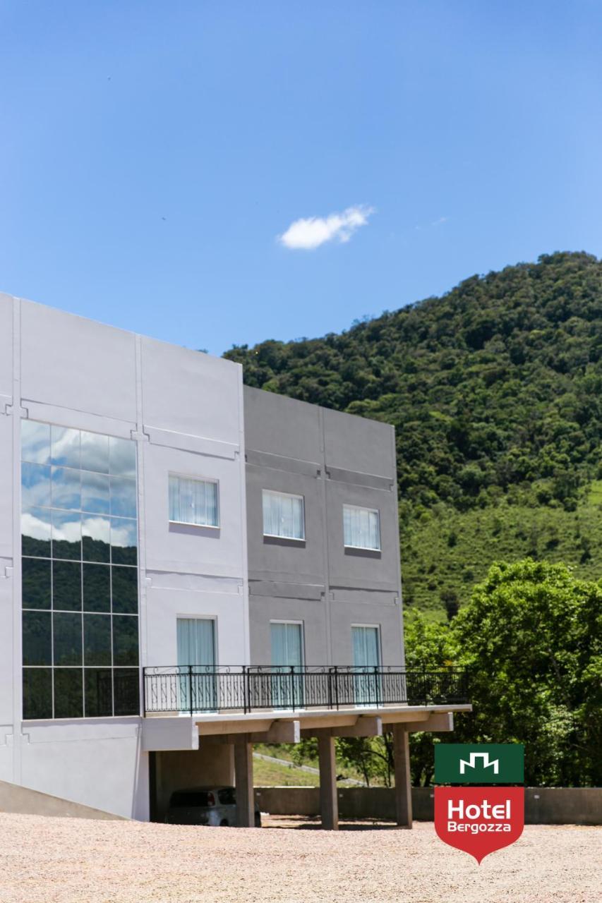 Hotel Bergozza Rio do Sul Bagian luar foto